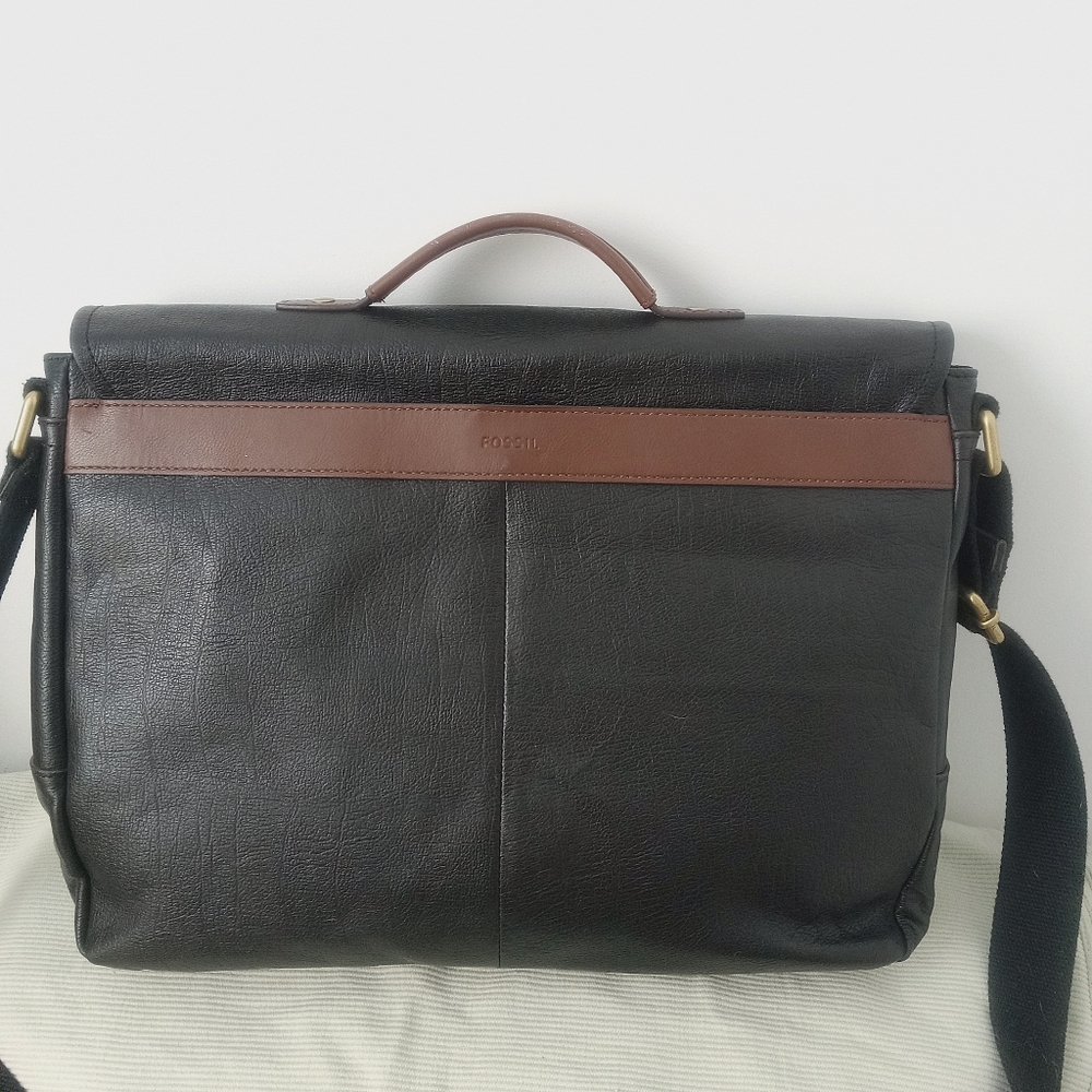 Fossil Black Leather Briefcase/Laptop bag/Work bag. Unisex. - Picture 3 of 11